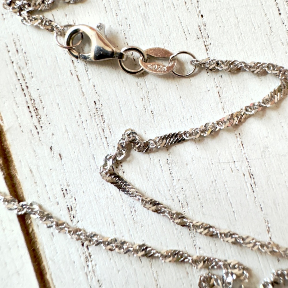 Vintage Sterling Silver Filigree Butterfly Pendant Necklace - Picture 3 of 5